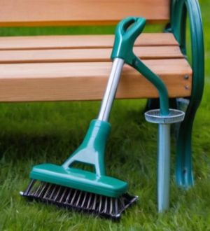 Аэрация и прокалывание газона: ключ к здоровой и красивой лужайке