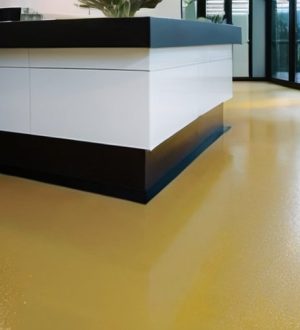 Безопасность на первом месте: Почему антискользящие покрытия необходимы в каждом помещении