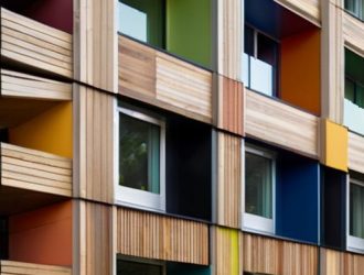 Деревянная облицовка фасадов: История, технологии и экологические преимущества в современном дизайне