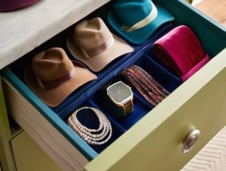 Эффективное хранение аксессуаров: секреты организации и защиты ваших любимых вещей