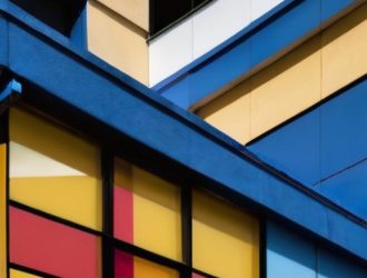 Эффективный уход за фасадами: как мытьё и окраска продлевают жизнь зданий