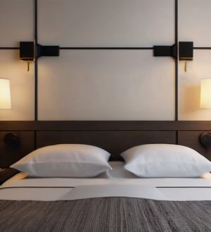 Искусство освещения: как прикроватные светильники и бра формируют уют в вашем интерьере