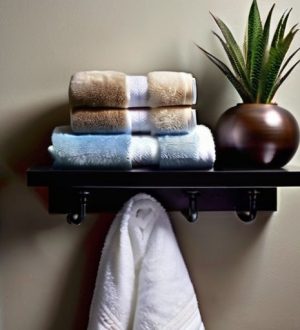 Как правильно хранить полотенца и халаты: советы по организации и уходу