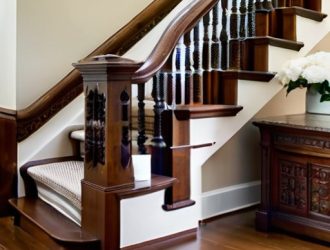 Как правильно ухаживать за деревянными лестницами: советы по чистке и защите