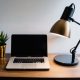 Как выбрать идеальную настольную лампу для комфортной работы в офисе?