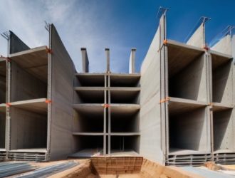 Монолитные стены: Преимущества, Недостатки и Будущее Строительства