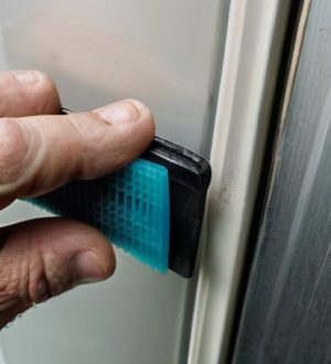 Новая жизнь старой техники: как замена дверных уплотнителей экономит энергию и увеличивает эффективность