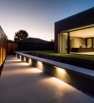 Освещение с датчиками движения: Умное решение для комфорта и безопасности в вашем доме