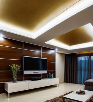 Потолки в интерьере гостиной: выбор, тенденции и советы для идеального оформления