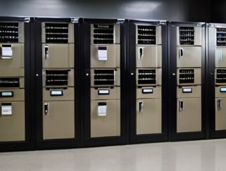 Правильное хранение документов: ключ к безопасности и долговечности информации