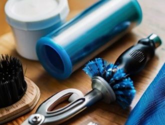 Регулярный уход за дверными ручками и замками: секреты долговечности и безопасности