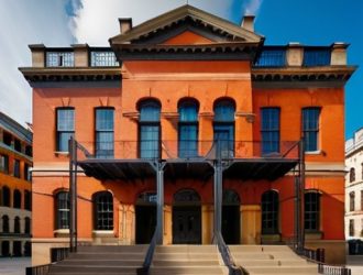 Реставрация как искусство: Сохранение культурного наследия для будущих поколений