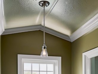 Влагостойкие краски для потолков: как выбрать идеальный вариант для влажных помещений