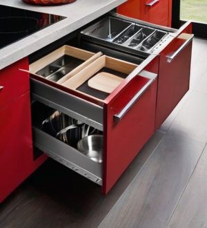 Выдвижные ящики и корзины: История, Преимущества и Современные Тенденции