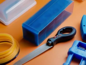 Эффективные методы удаления жидких гвоздей с пластика: от механики до химии