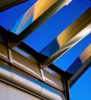 Герметизация фальцевой кровли: ключ к долговечности и надежности вашего покрытия