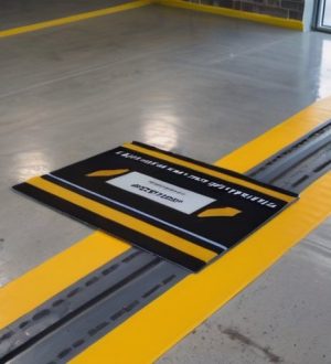 Маяки для стяжки пола: Зачем они нужны и как правильно их удалять?