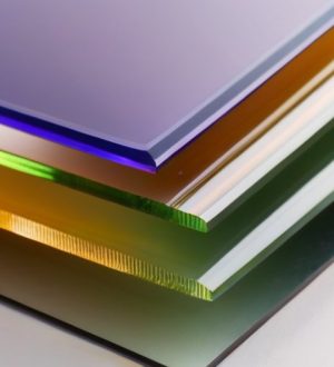 Поликарбонат и ультрафиолет: Защита, Преимущества и Сравнение с Другими Материалами