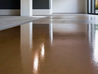 Полусухая стяжка для гаража: как выбрать метод укладки и избежать ошибок