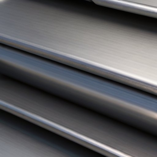 Две металлические пластины, соединенные холодной сваркой, с температурным датчиком на фоне.