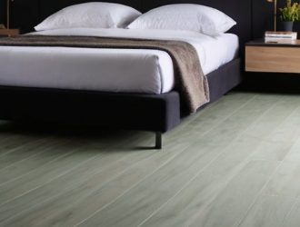 Укладка линолеума на теплый пол: преимущества, недостатки и технические аспекты